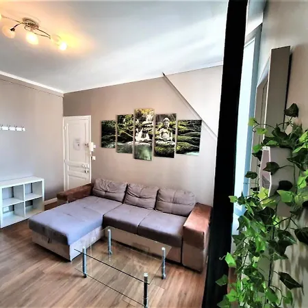 Renovated By An Interior Architect In The Center Next To The Train Station * Reims