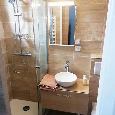 Apartment Renovated By An Interior Architect In The Center Next To The Train Station *