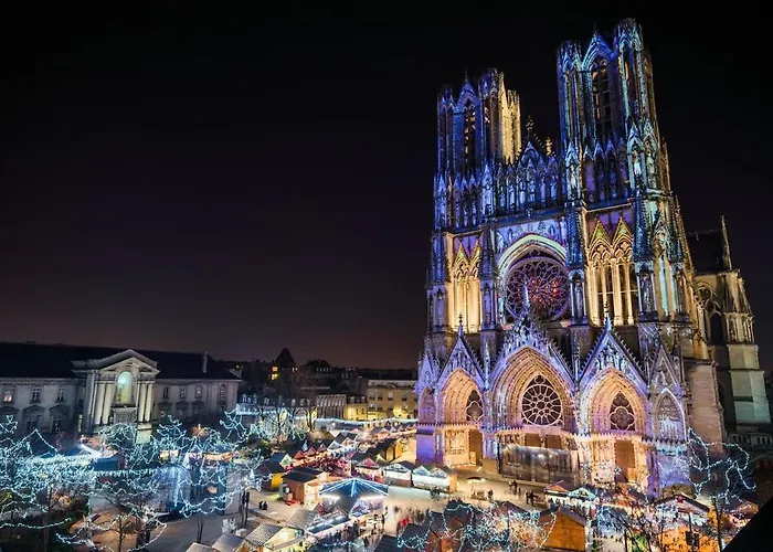 Lägenhet Renovated By An Interior Architect In The Center Next To The Train Station
