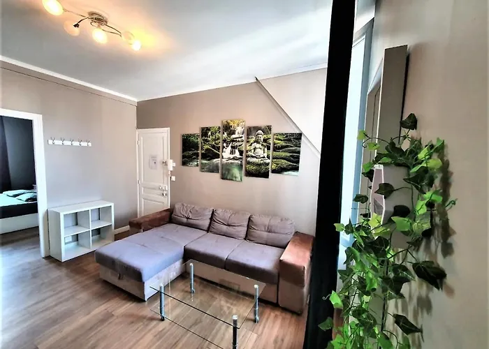 Renovated By An Interior Architect In The Center Next To The Train Station * Reims